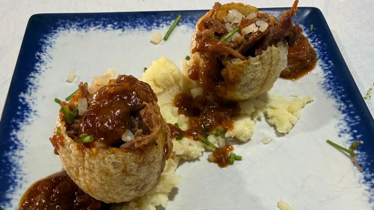 Esfera de carrillada con terciopelo de patatas